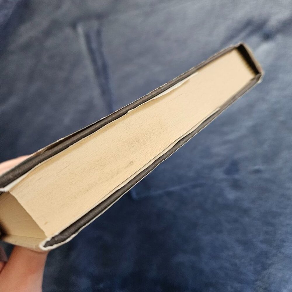 4/$20‎ The Secret Between Us by Barbara Delinsky - Hardcover - Picture 5 of 6